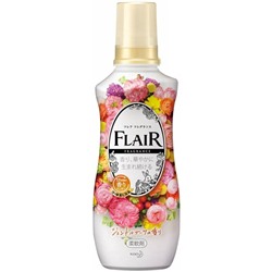 KAO Flare Floral Suite Арома кондиционер для белья, аромат нежного букета, бутылка 540 мл