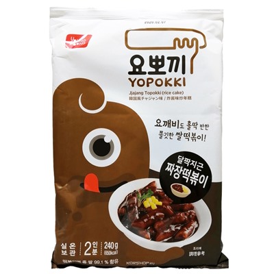 Рисовые палочки токпокки в соусе из черных бобов Чачжан Black Soybean Sauce Yopokki (2 порции), Корея, 240 г Акция