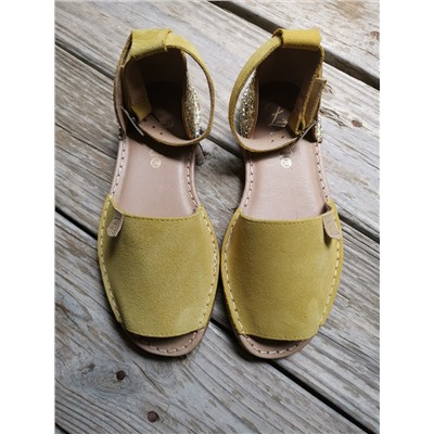AB.Zapatos · 966 · &##x1f499; amarillo