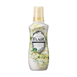 KAO Flare Floral Suite Арома кондиционер для белья, аромат белого букета, бутылка 540 мл